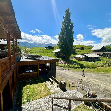 Guesthouse Lasharai Omalo Екстериор снимка