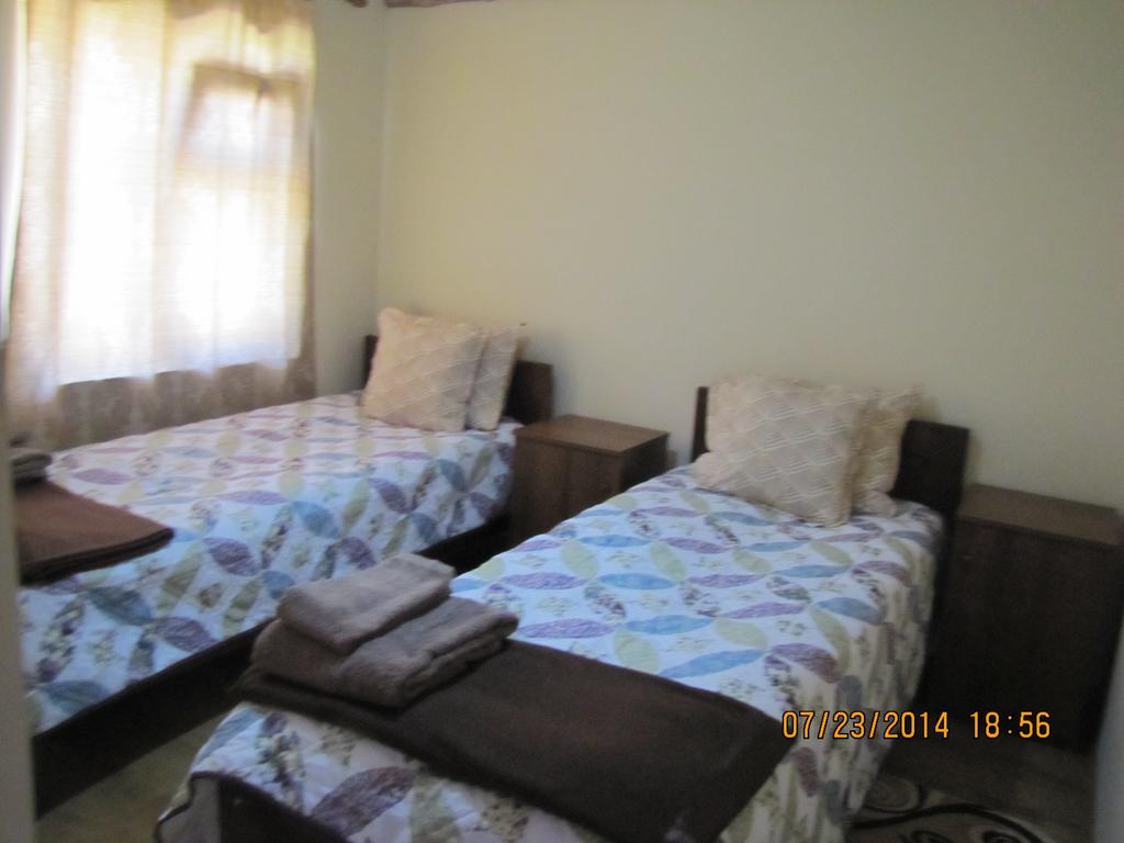 Guesthouse Lasharai Omalo Екстериор снимка