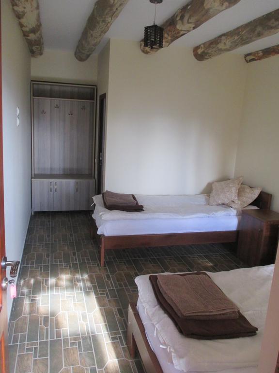Guesthouse Lasharai Omalo Екстериор снимка